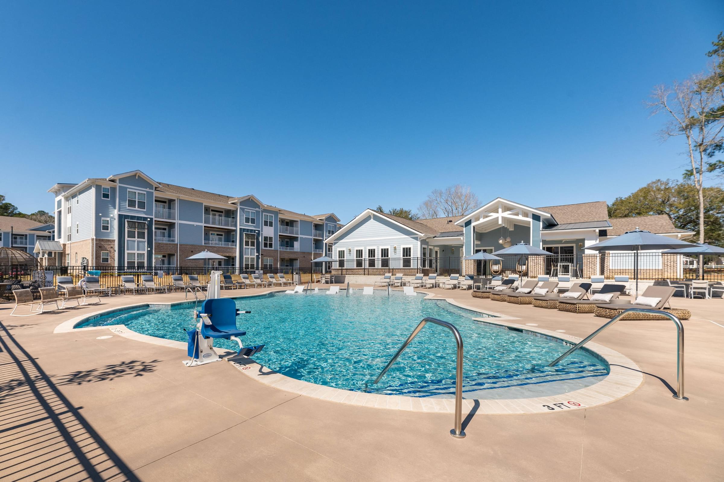 the preserve at ballantyne commons resort style pool with lounge chairs