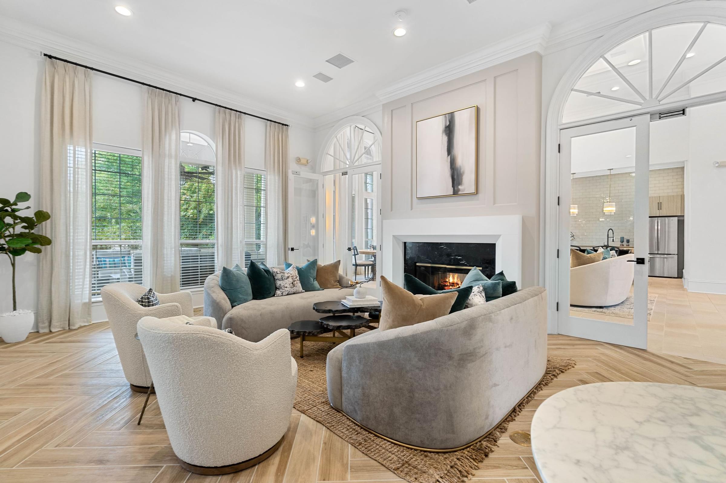 Luxurious Resident Lounge at Hawthorne at the Carlyle in Greenville, SC