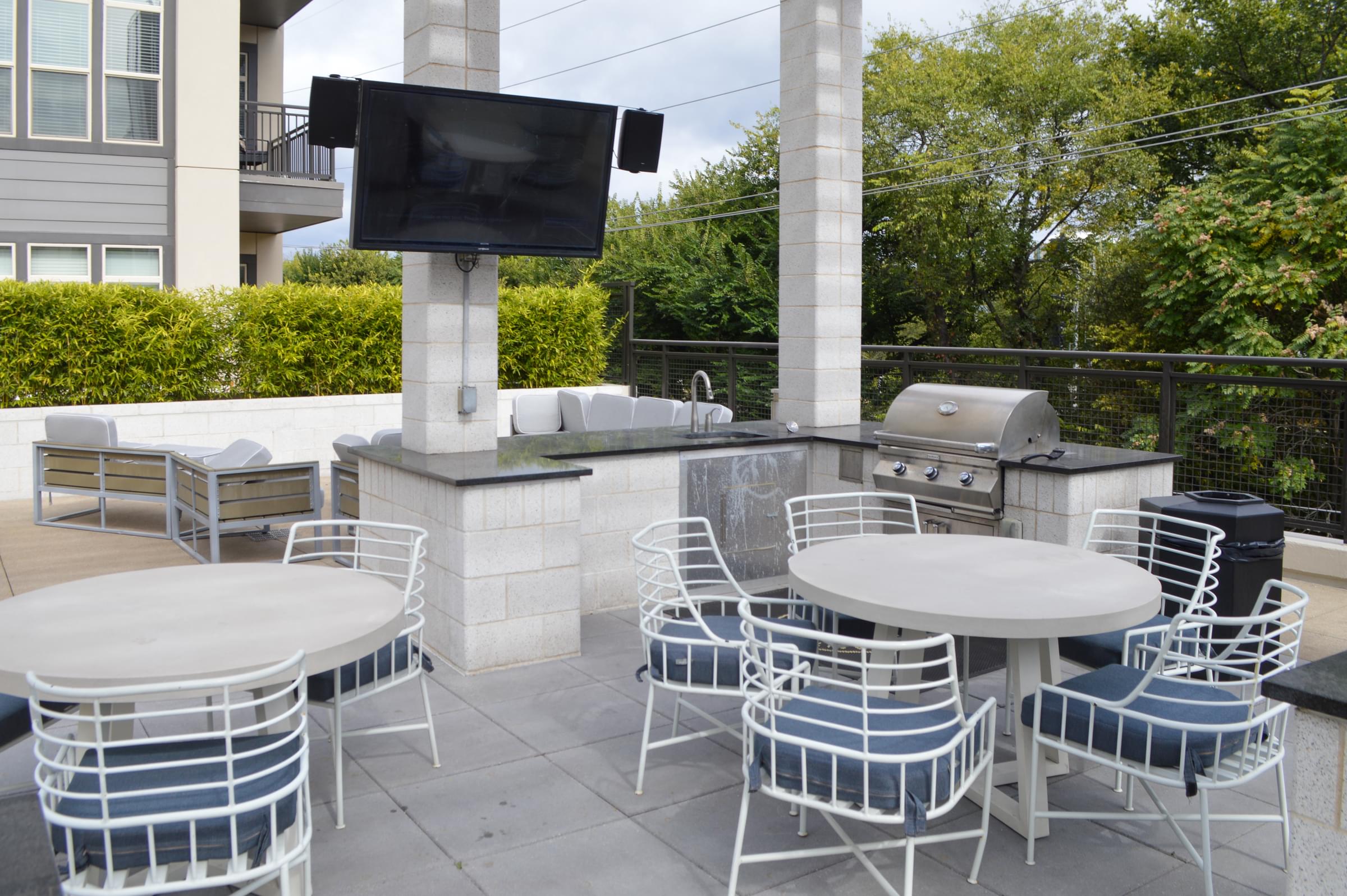 Outdoor Kitchen