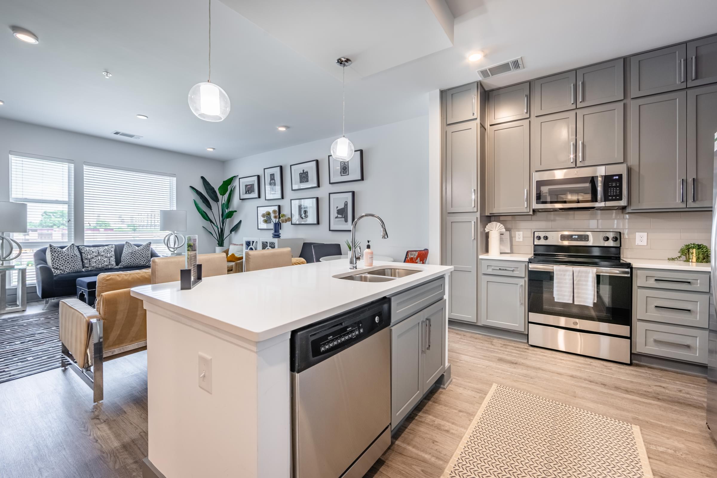 1 Bed, 1 Bath (1L-C Floor Plan)