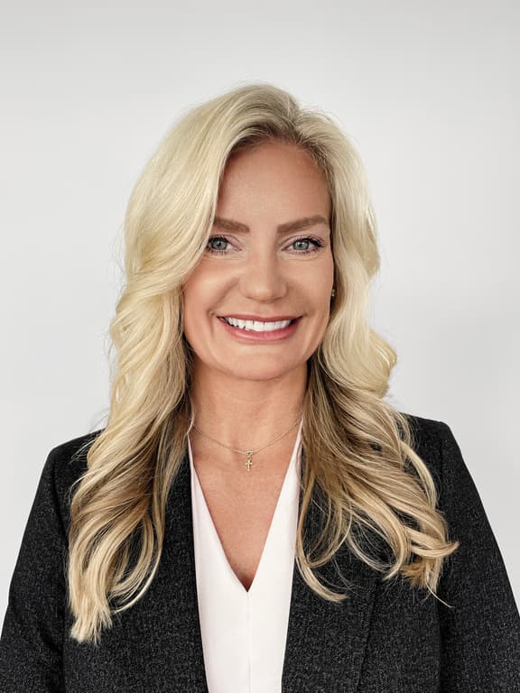 20220610 John Keatley Versapay Nancy Sansome 0676 R2 crop