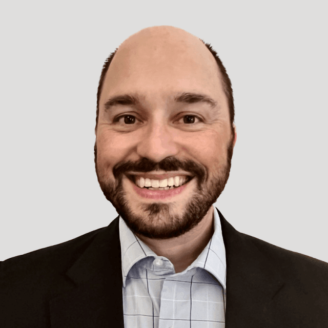 Headshot of Versapay's CFO, Russell Lester