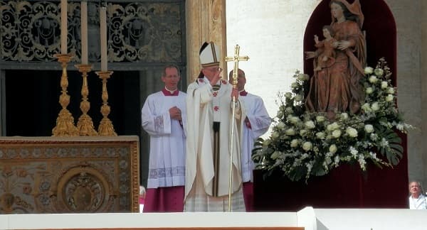 Papa Francesco è tornato alla Casa del Padre