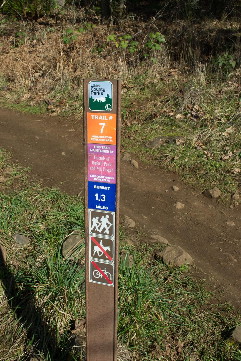 A weather-resistant trail marker at Buford Park in Eugene, Oregon