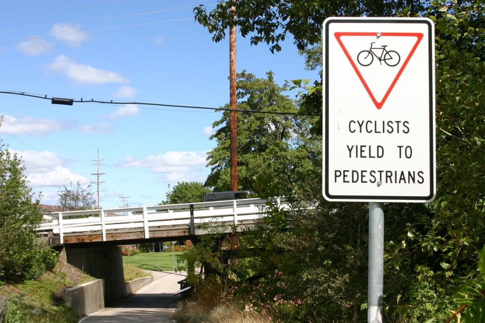 Urban greenway in Corvallis, Oregon with similar yield sign with no horses
