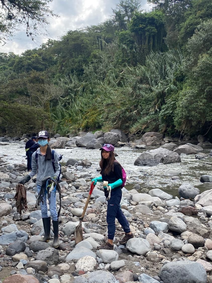 BSQ Students Cleaning A River