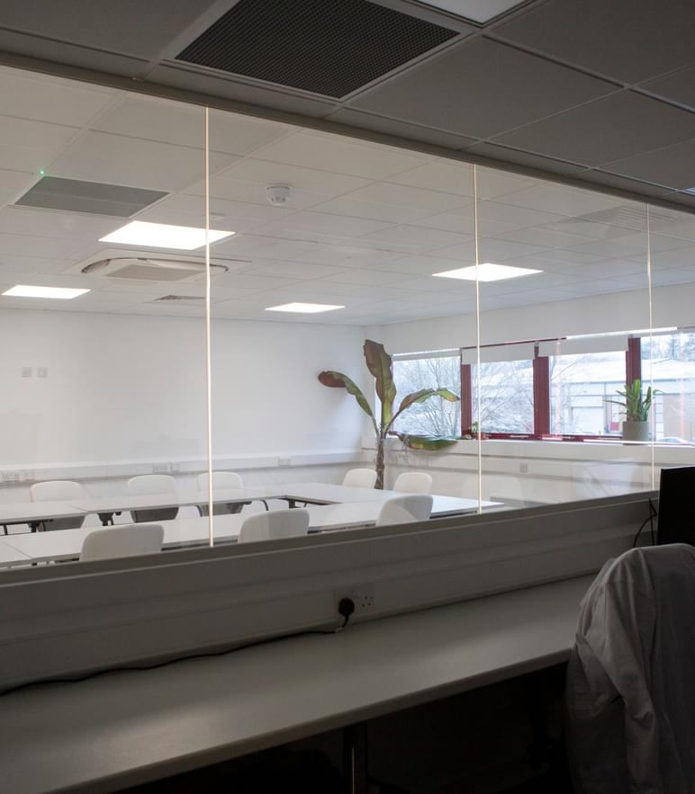 22 12 12 MMR Wokingham Office 064