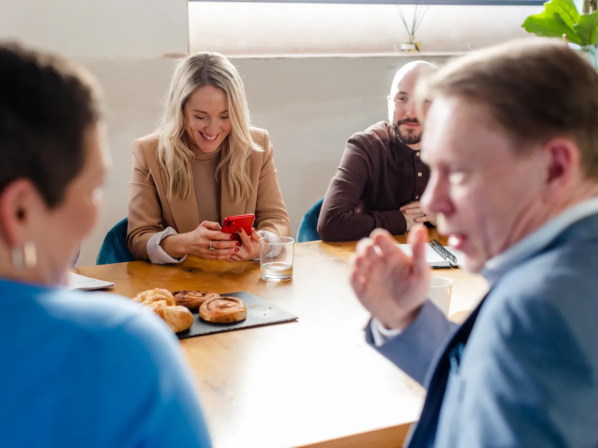 103 PLEASECREDITWHEREPOSSIBLE eddie judd brandingor Eddie Judd Photography monday clicks SOCIA Lfiles