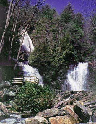 A winter scene of Anna Ruby Falls. Photo by USFS.