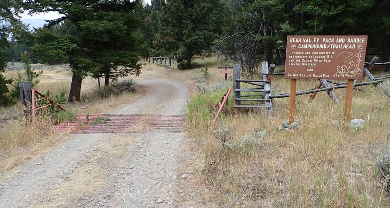 Bear Valley Pack and Saddle Campground and Trailhead has several campsites, water and feed troughs. Photo by David Lingle.
