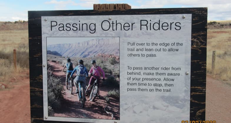 visible to all riders