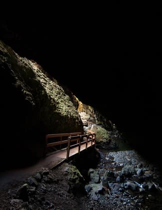 Bridge Through Boulder Cave. Photo by Samantha Levang.