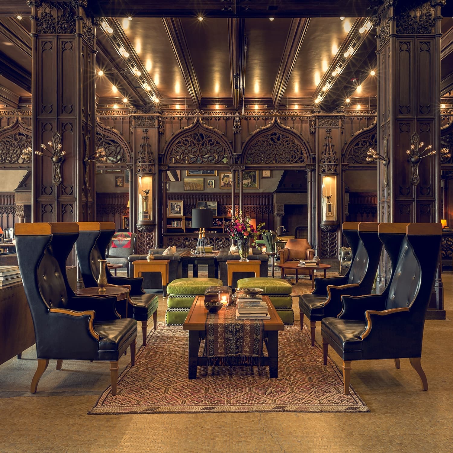 The Chicago Athletic Association (CAA) is a quintessential Roman and Williams project. A touch of disorder in the new space draws in a younger generation, with a brave desire to balance it with references of its rich past. Image Credit: Alan Shortall