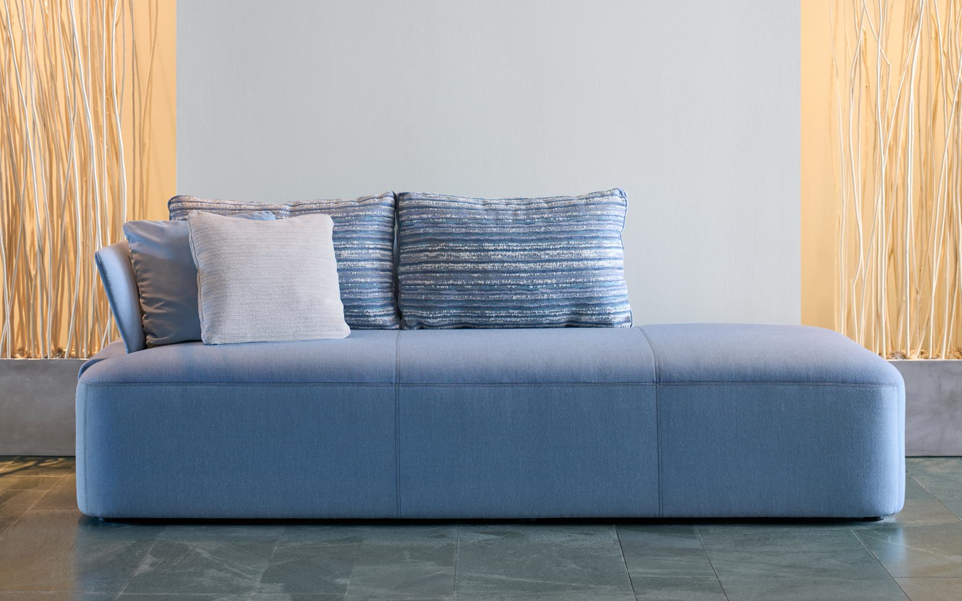 Bernhardt Design Alloro 01 HR