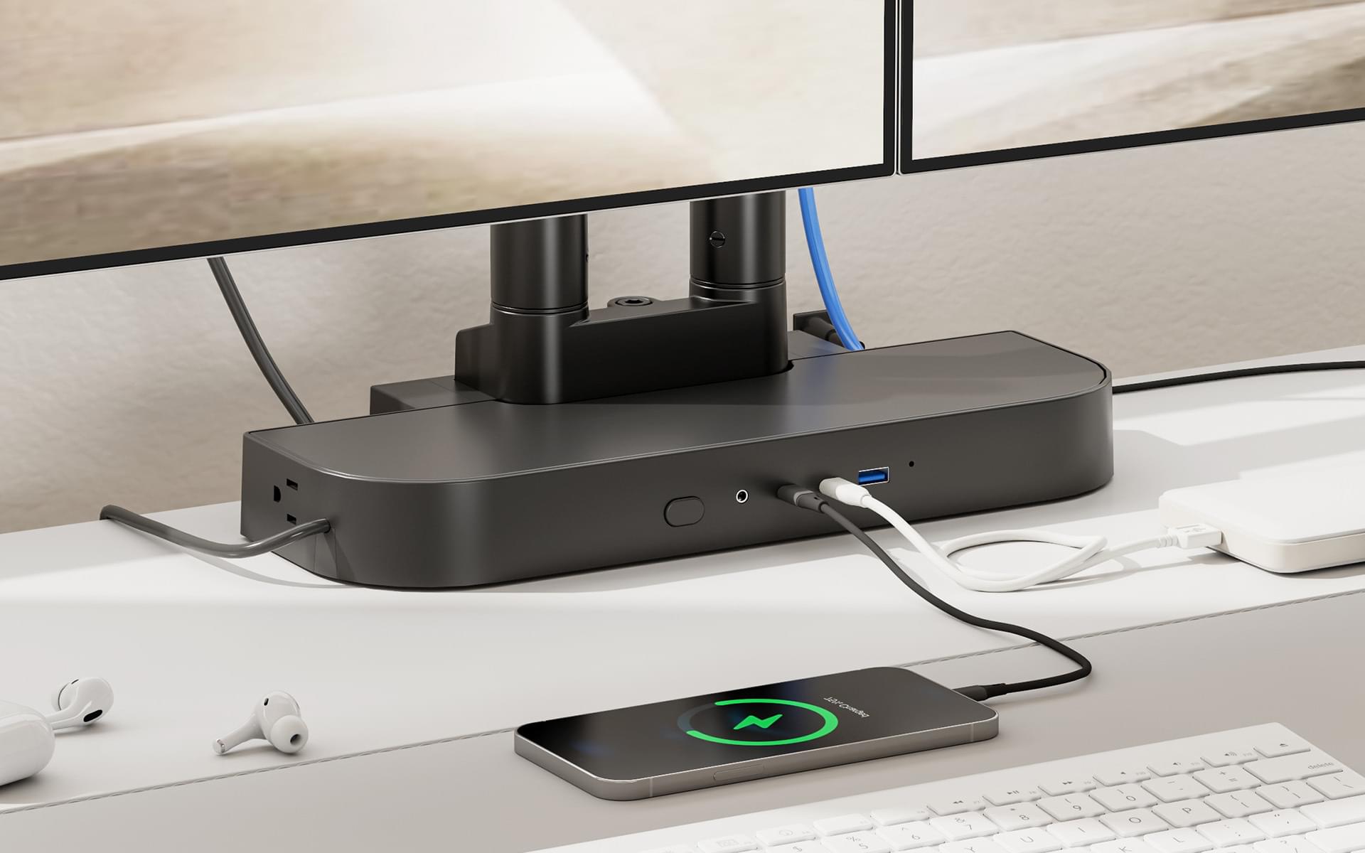 Clear Space Design Smart Dock Silver 2
