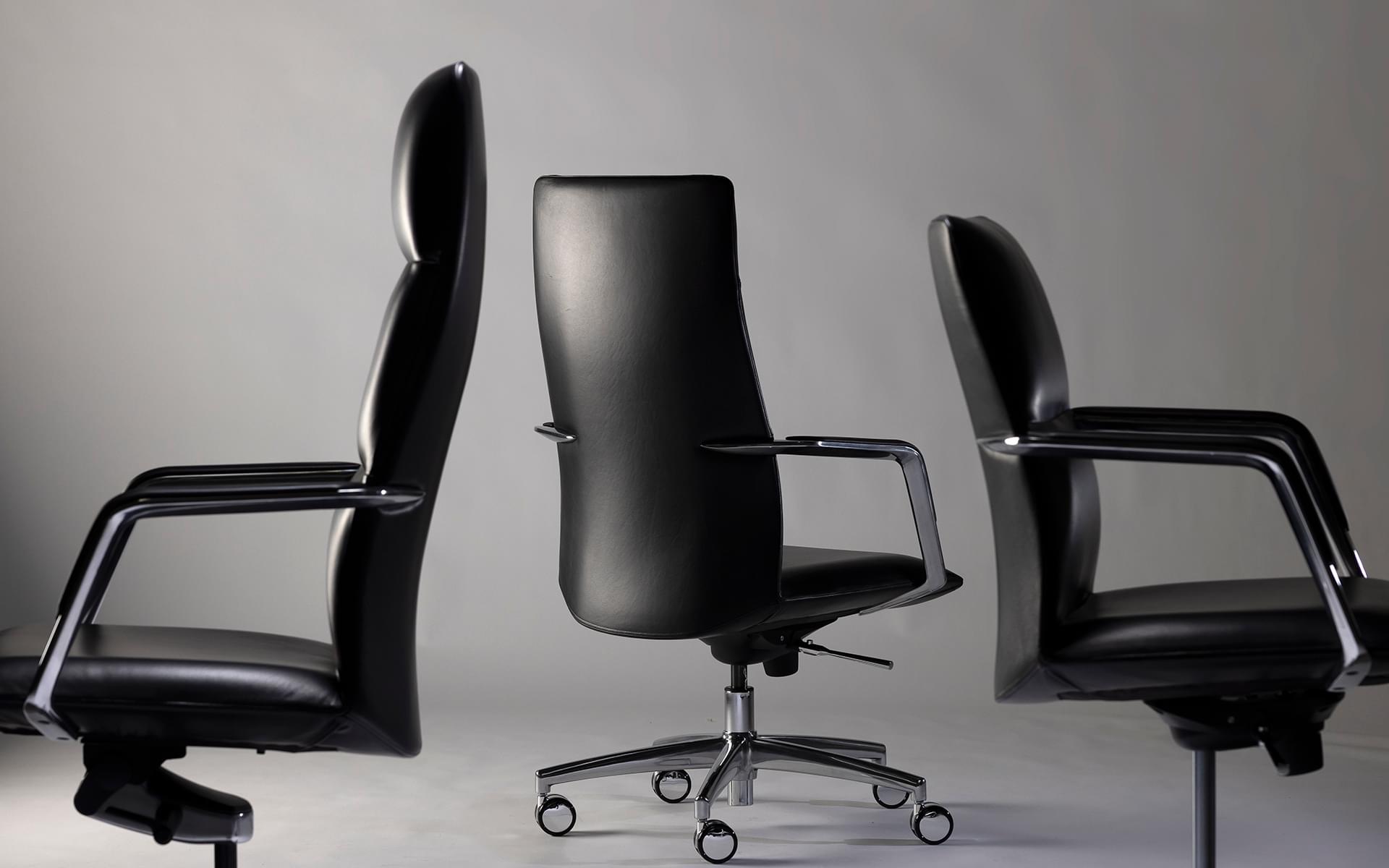 Sit On It Seating Sephen Gold 1jpg