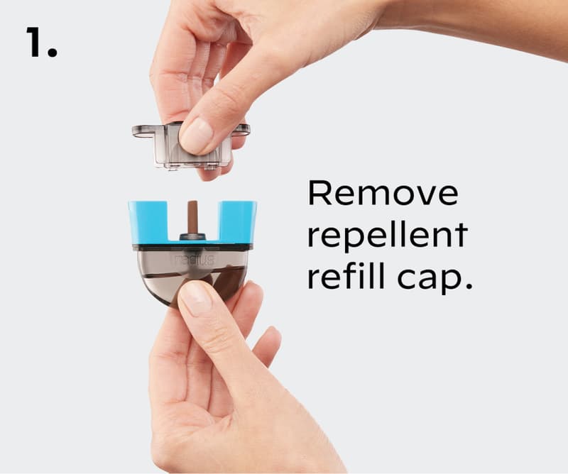 1. Remove repellent refill cap.