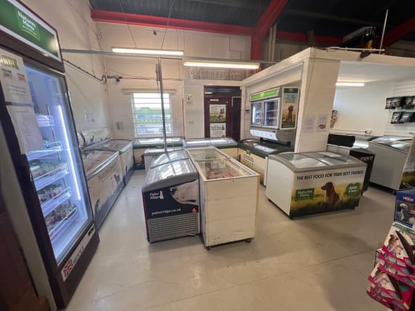 Carltons the feed merchants hot sale