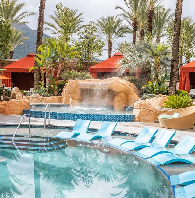 Harrah's | The Main Pool