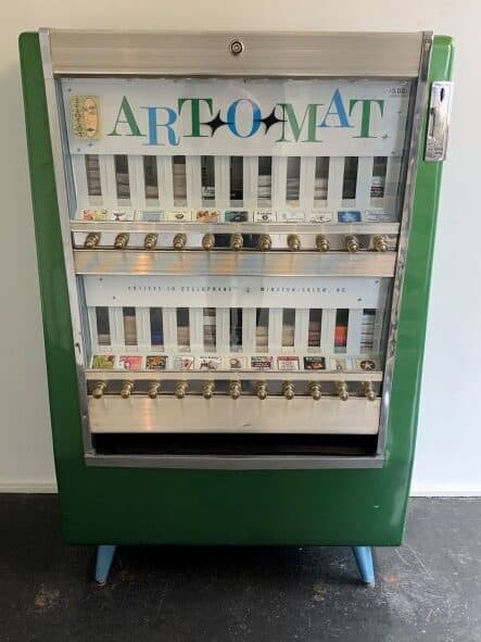 Art-o-Mat machine