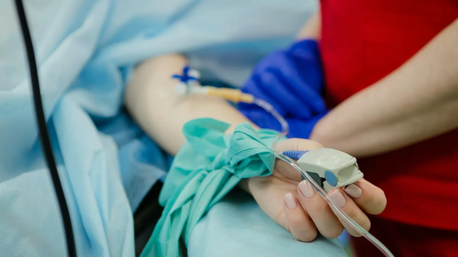 Arm with cannula