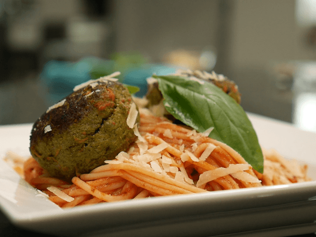 Turkey pesto meat balls