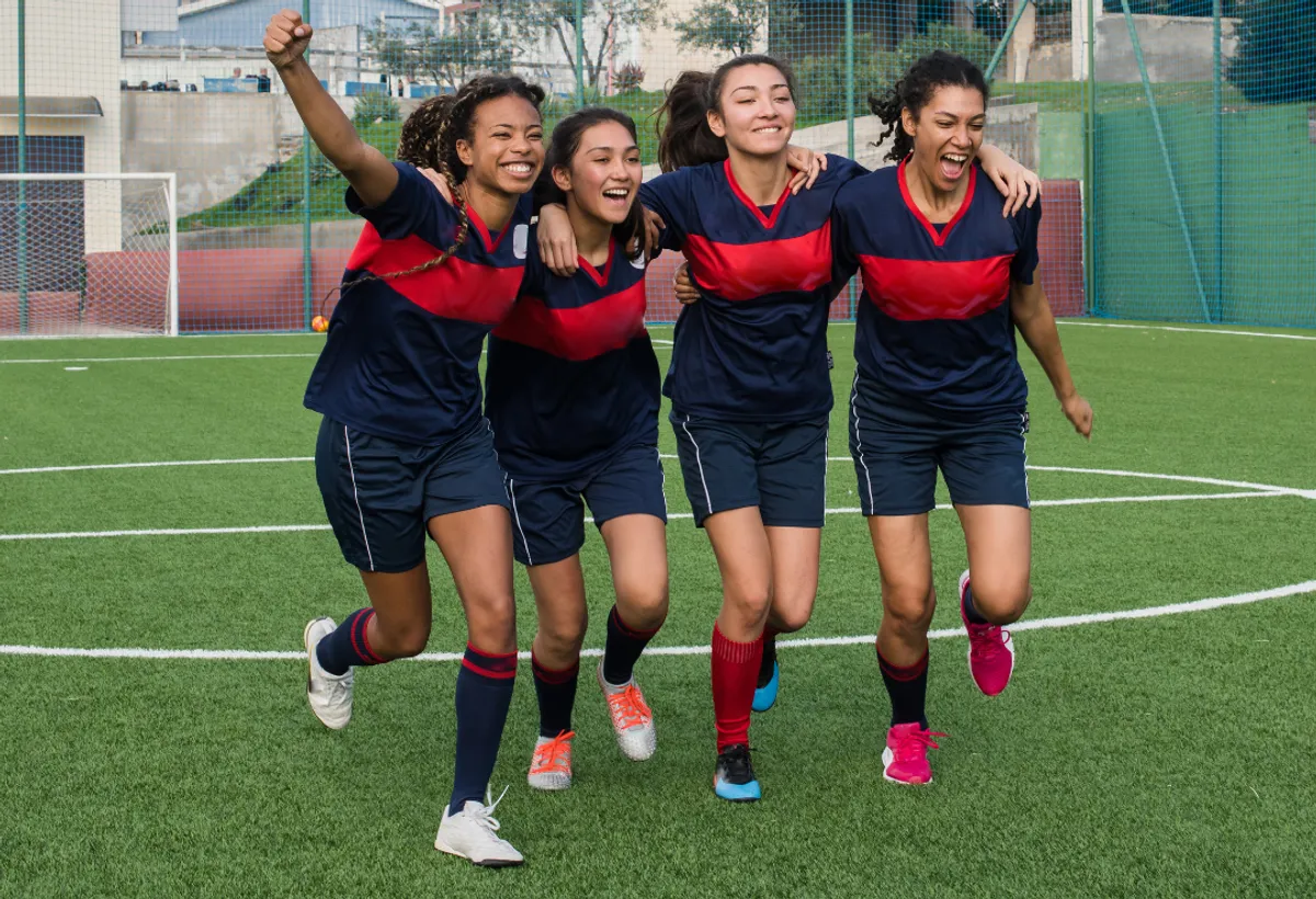 Wiseup Networks Sponsors New CPD Programme for Altrincham JFC Girls Coaches