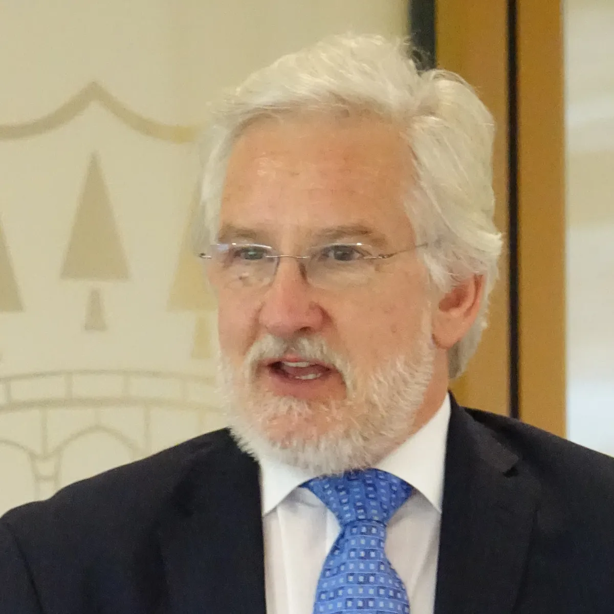 Colin Thompson Profile Photo