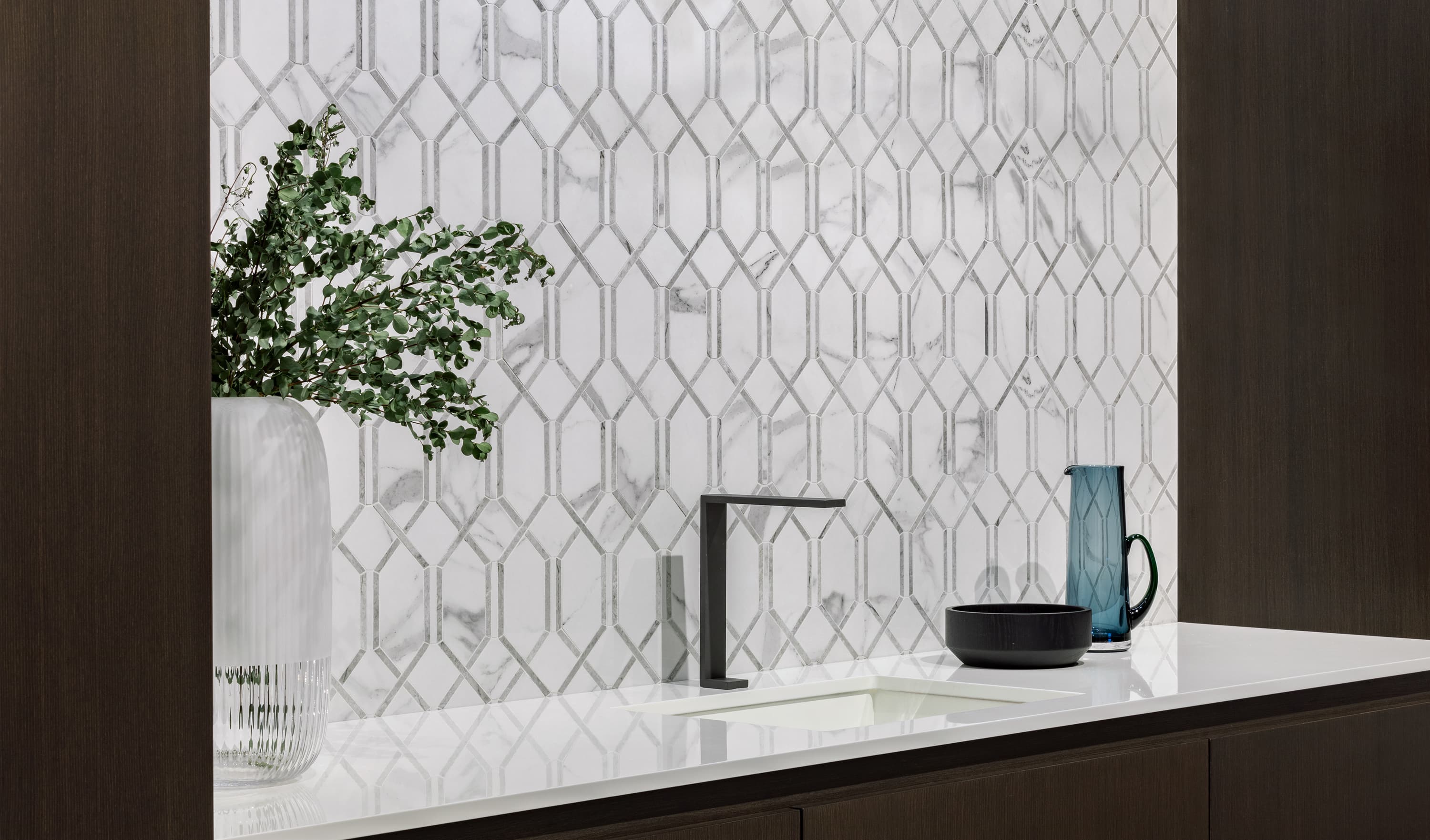 La Marca Statuario Nuovo Modella Polished Glazed Porcelain Mosaic