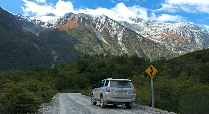 Chile patagonia carretera austral exploradores valley jeep c jeremy head