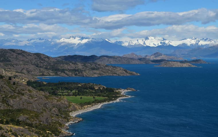 Chile carretera austral lago general carrera c john main pura traveller