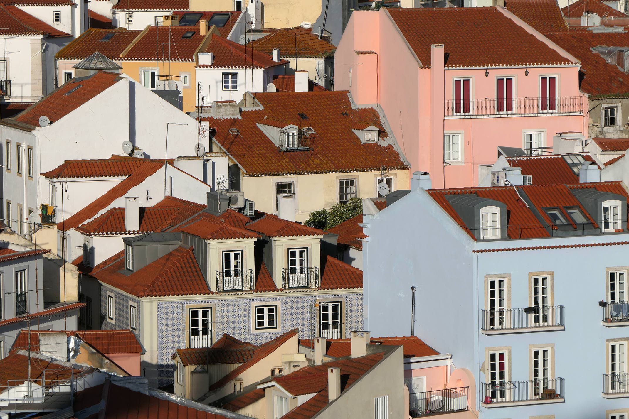 Portugal lisbon alfama colorful houses c diego