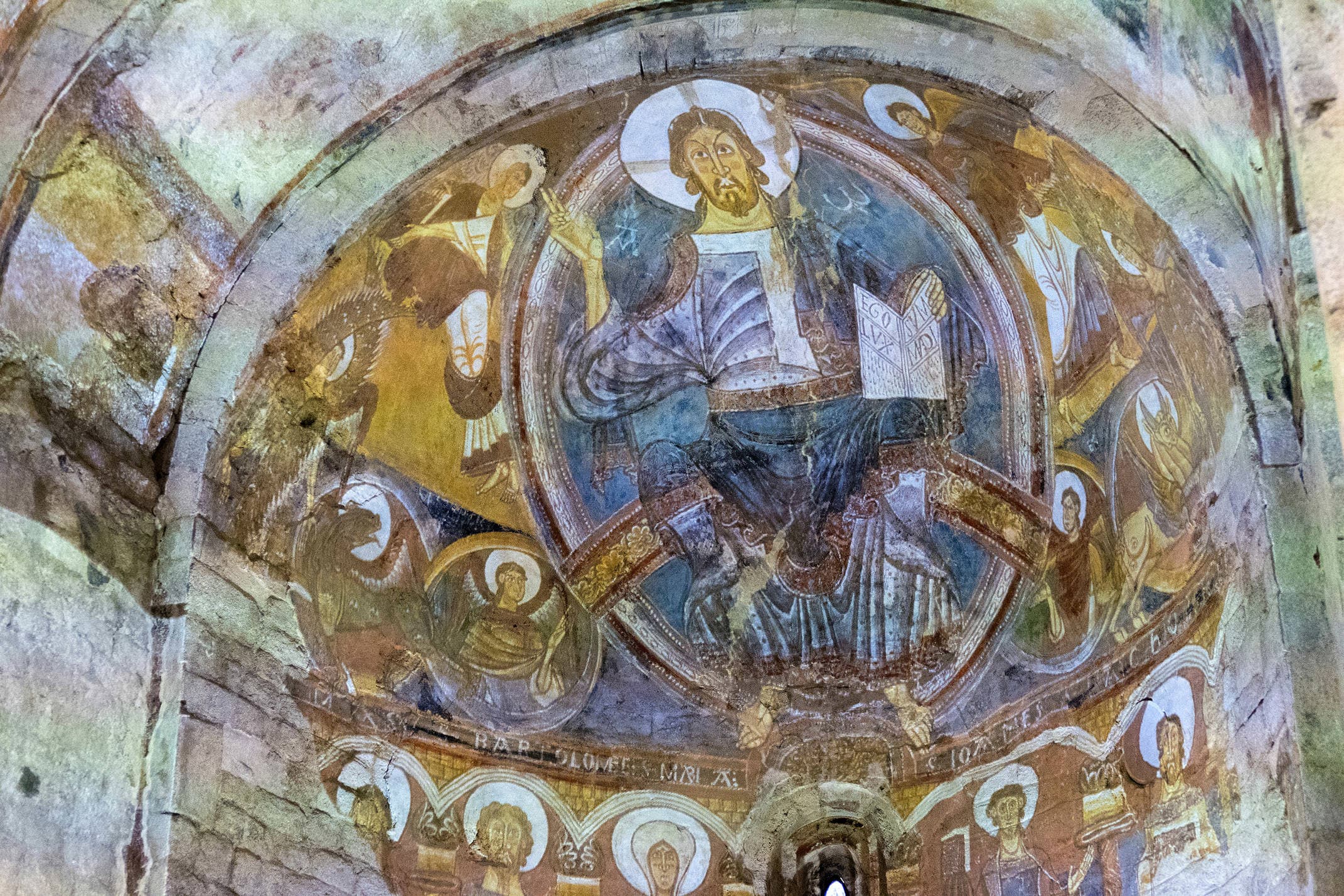 Spain catalonia pyrenees boi sant climent romanesque paintings pura aventura