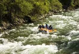 Spain pyrenees pallaresa river raft approaching rapids