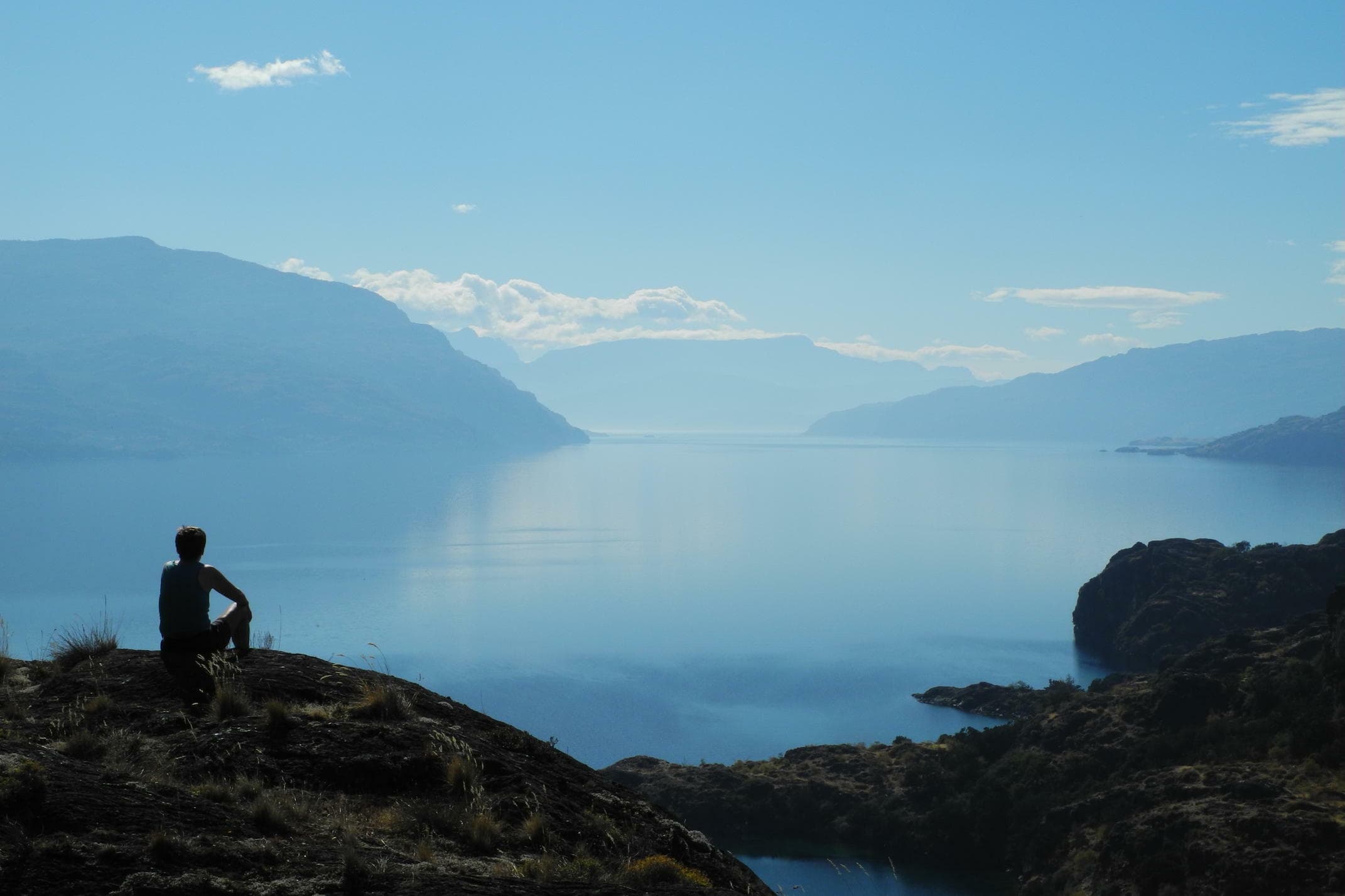 Chile carretera view over lake cochrane copyright john main pura traveller