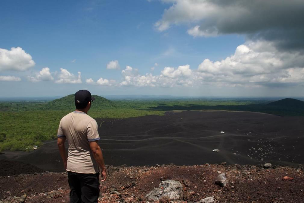 Nicaragua leon guide looking out from cerro negro20180829 76980 qhkzhm