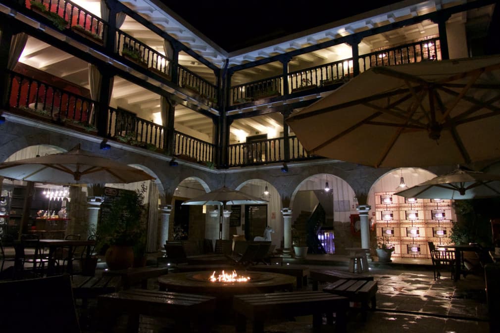 Peru cusco hotel mercado courtyard20180829 76980 6p0hb6