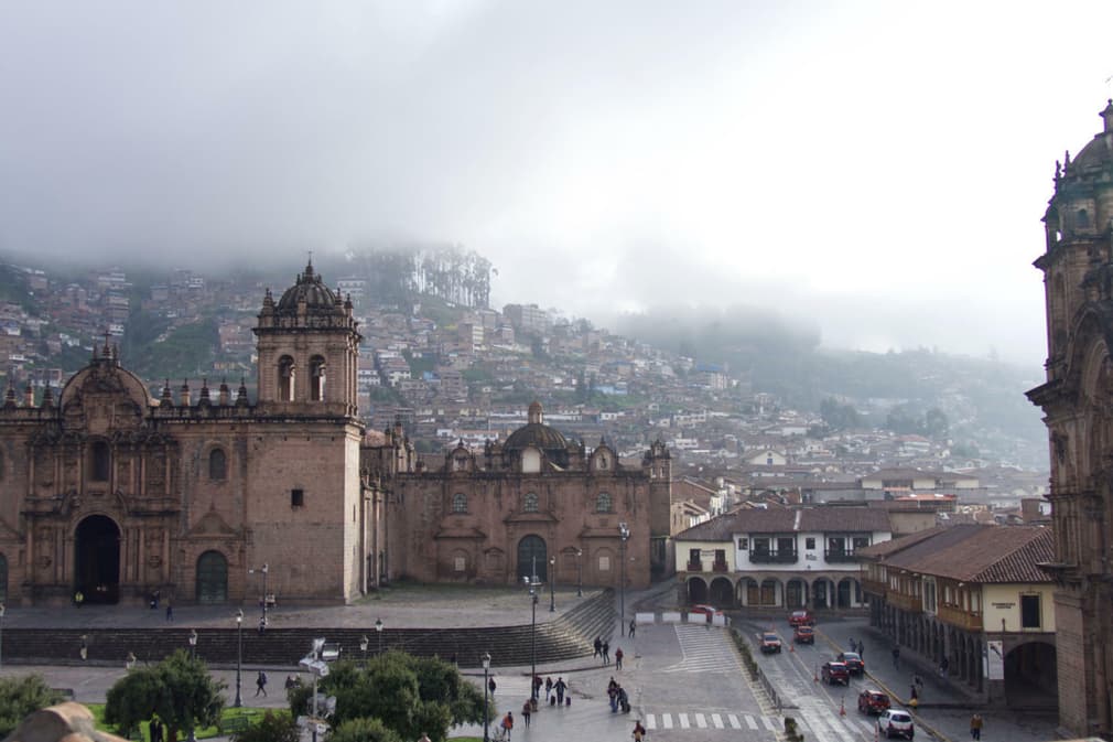Peru cusco plaza de armas morning light20180829 76980 1v3rd8f