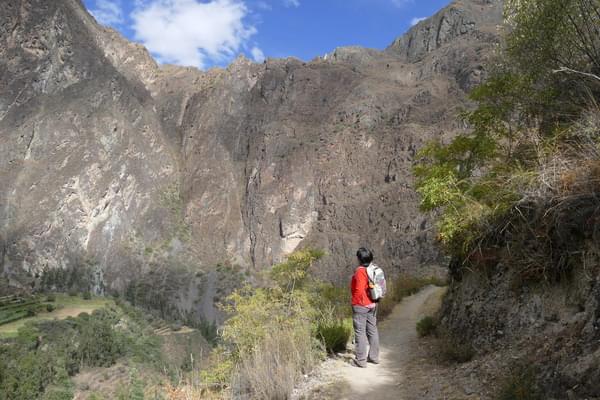 Peru sacred valley walking from pumamarca to ollantaytambo c sarah pura