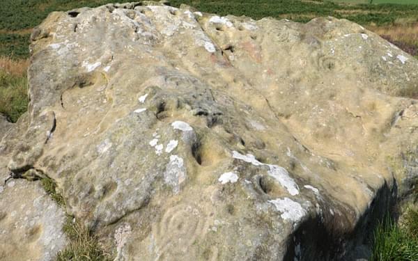 4 Prehistoric Markings On A Boulder At Lordenshaw