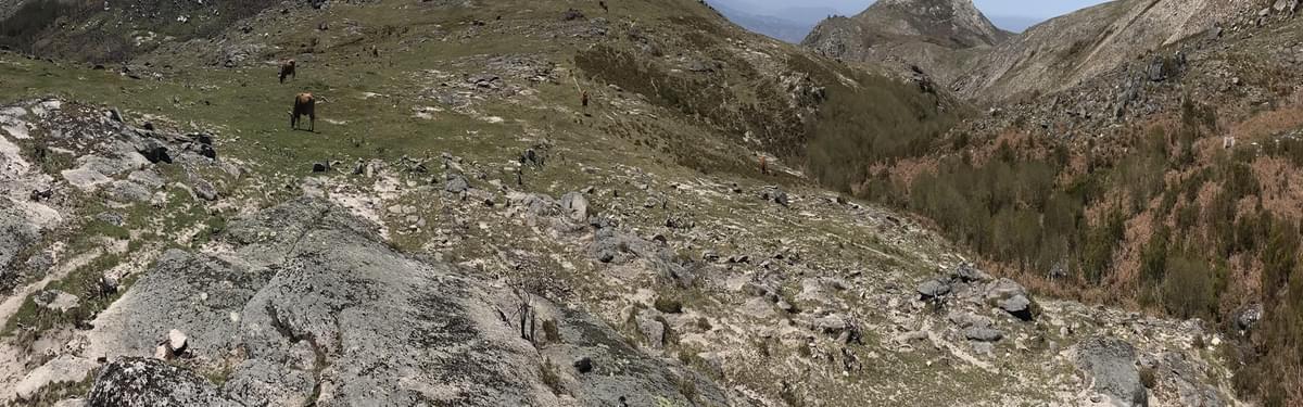 Bare granite ridge en route to Pedrada