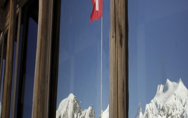 Bernina Reflection Header