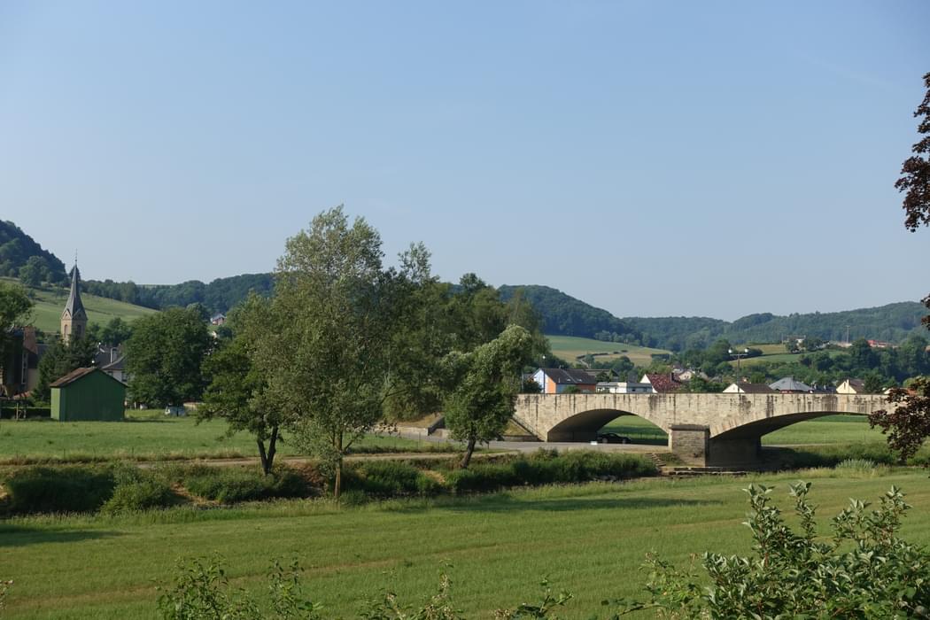Bridge over Sûre River near Gilsdorf (Luxembourg)