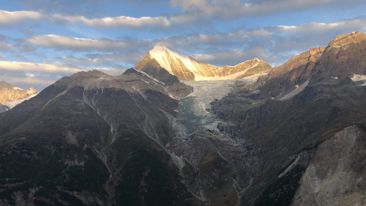 There were wonderful views during the race. Here, we see the 4506m Weisshorn from the Europaweg on the first morning