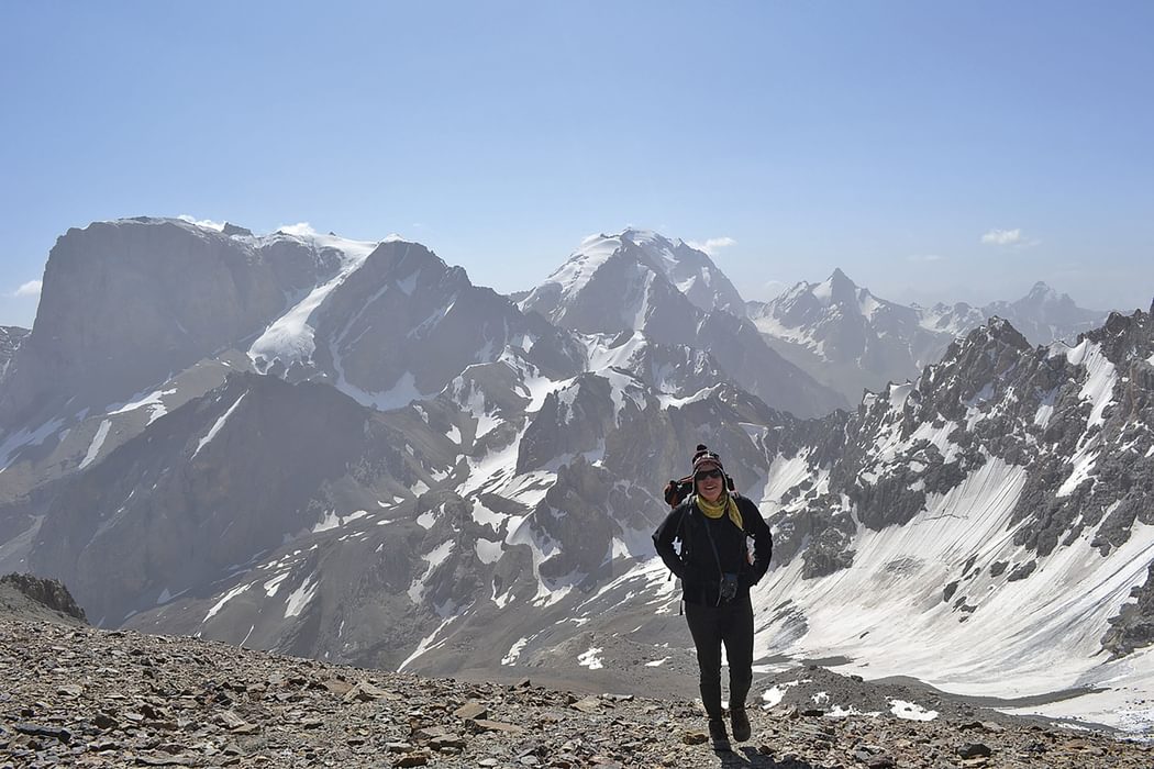 Walking up to the 4750m high Chimtarga Pass