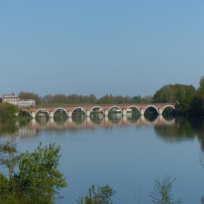 15 Napoleon's bridge across the Tarn in Moissac