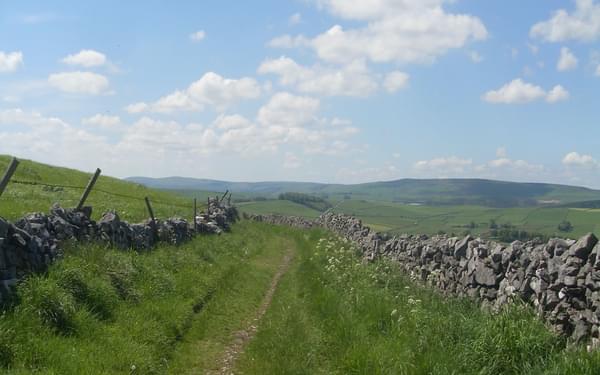 Limestone Way in Derbyshire