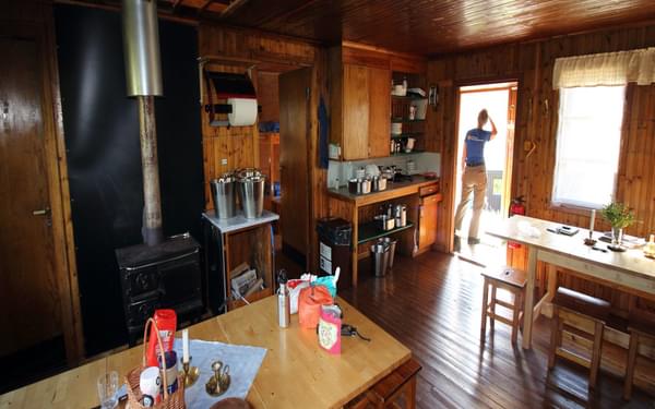 1 Typical STF hut interior.
