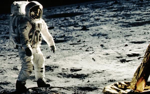 Aldrin on Moon TH