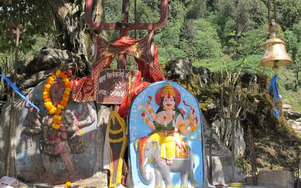 Wayside Shiva shrine